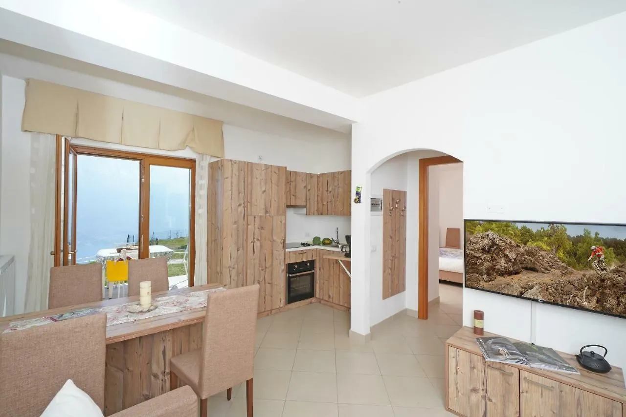 Villa Delle Querce Tremosine 0*,  Italy